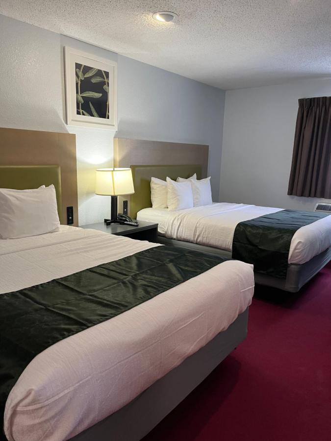 Pictured Rocks Inn And Suites Munising Exteriör bild