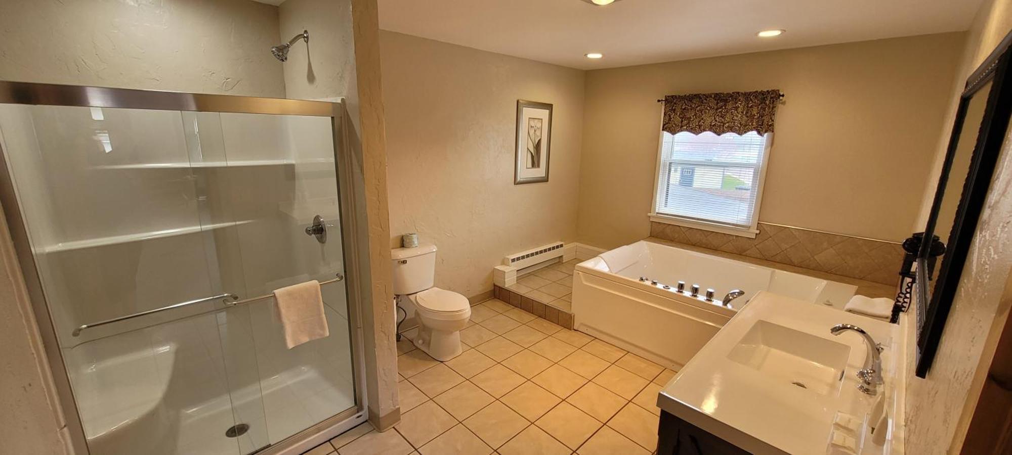 Pictured Rocks Inn And Suites Munising Exteriör bild