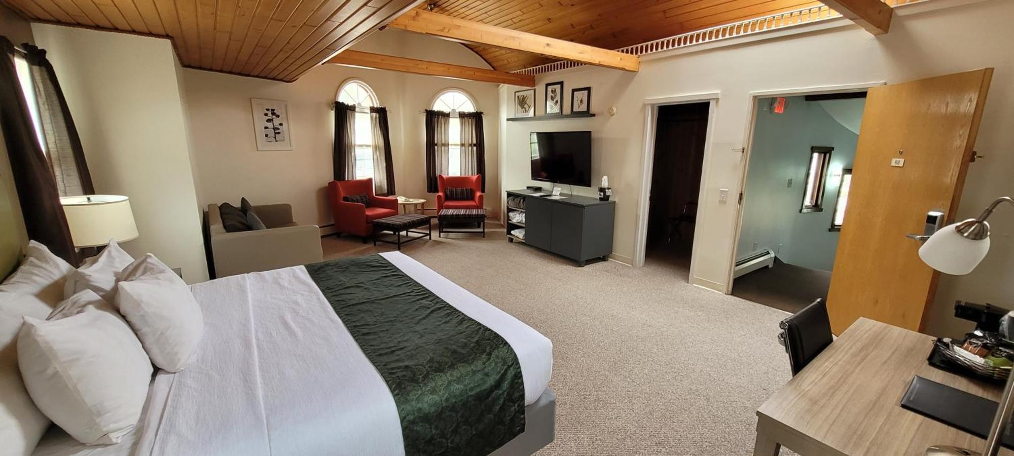 Pictured Rocks Inn And Suites Munising Exteriör bild