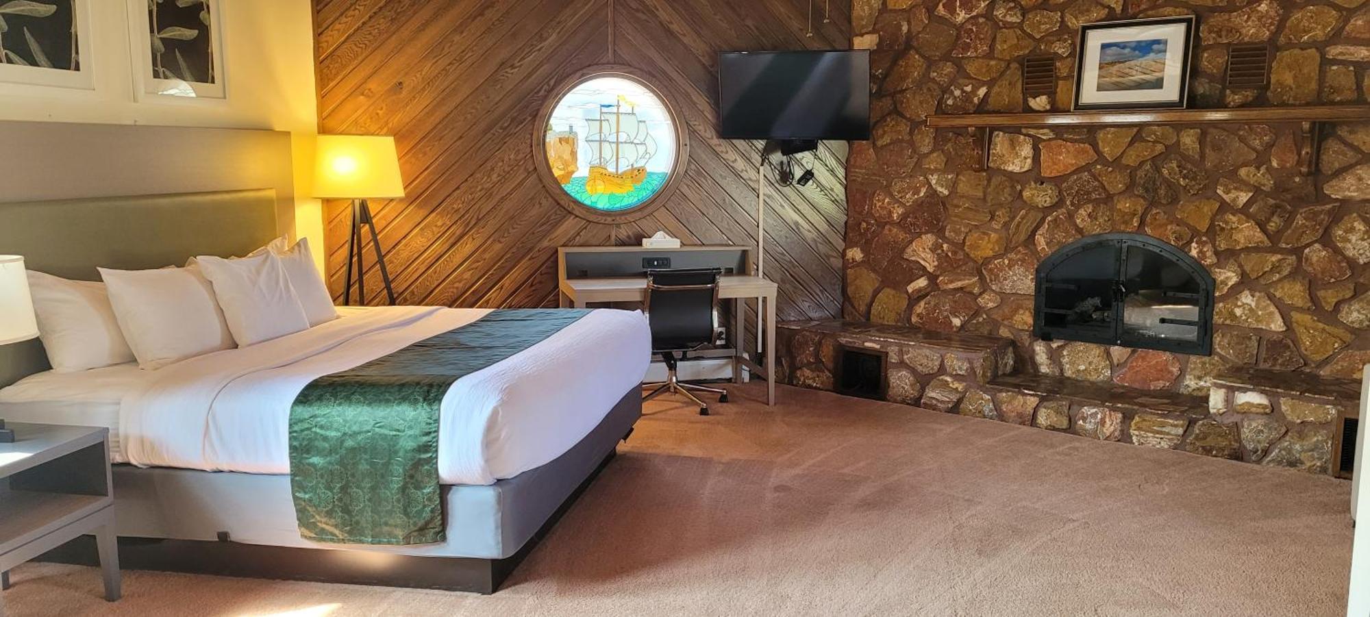 Pictured Rocks Inn And Suites Munising Exteriör bild