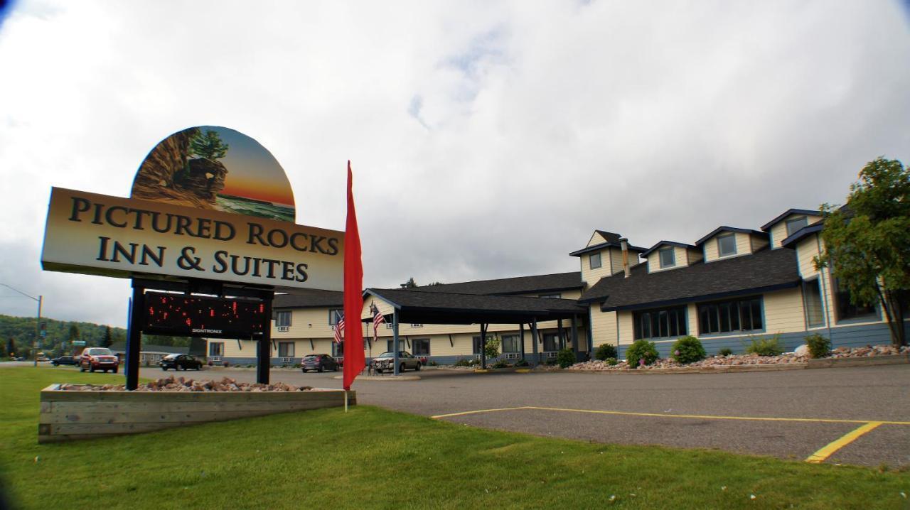 Pictured Rocks Inn And Suites Munising Exteriör bild