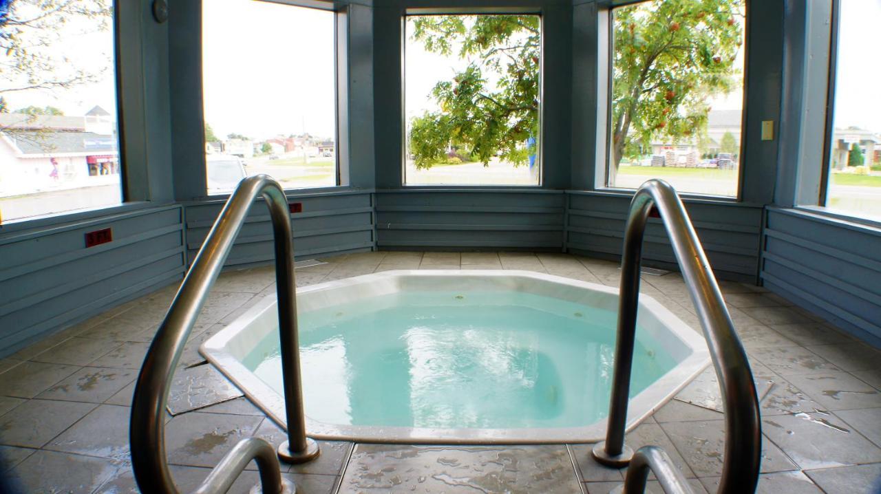 Pictured Rocks Inn And Suites Munising Exteriör bild