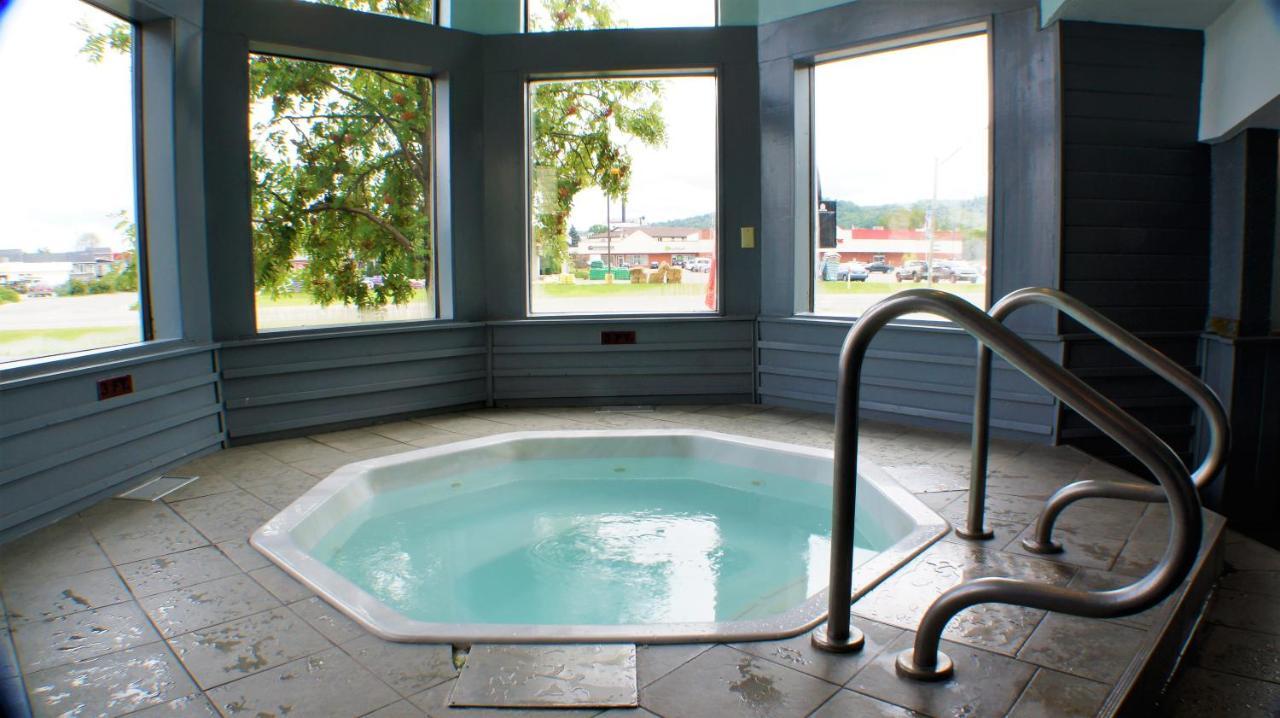Pictured Rocks Inn And Suites Munising Exteriör bild
